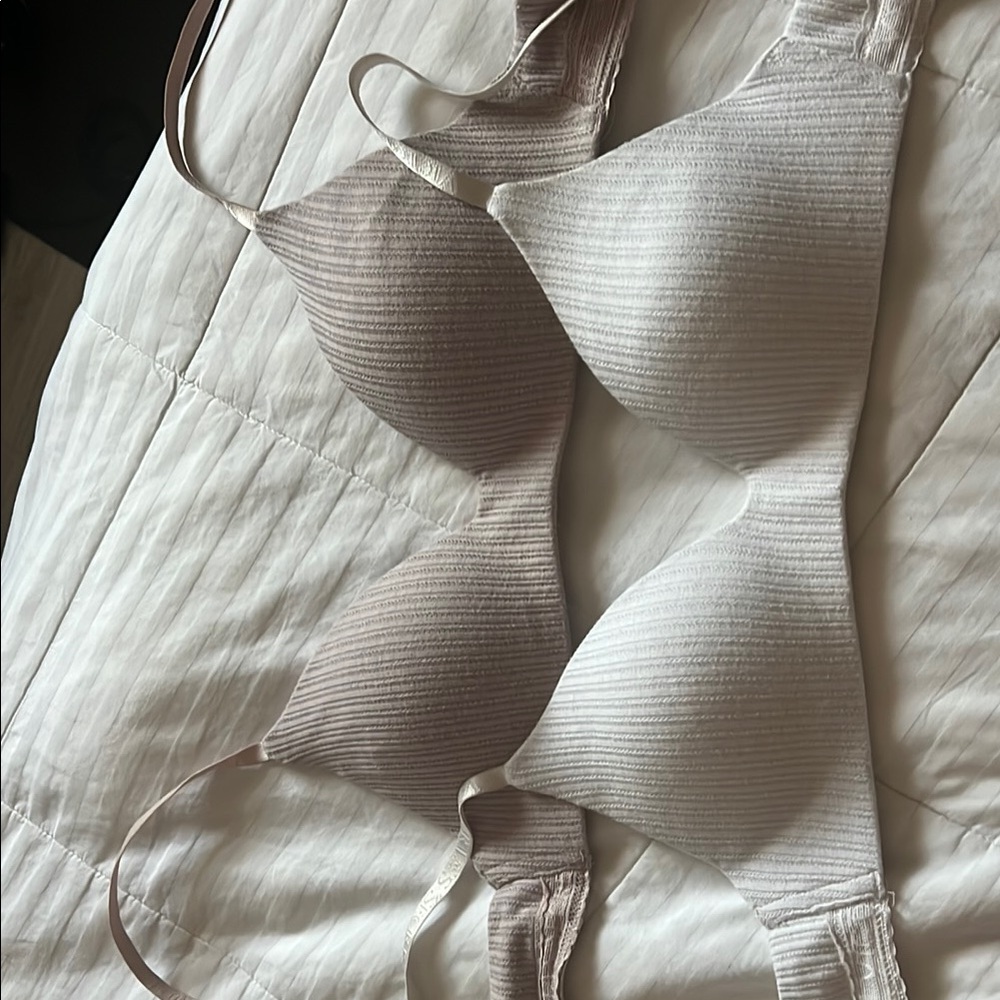 Victoria’s Secret Wireless T-shirt Bras. 2 pack.